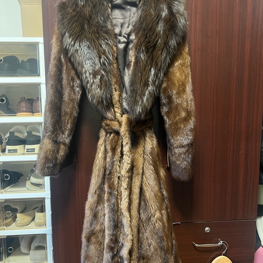 Luxurious Brown MINK Fur Coat